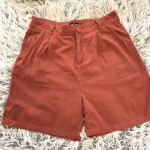 3/$15 ✨ Boohoo linen long shorts